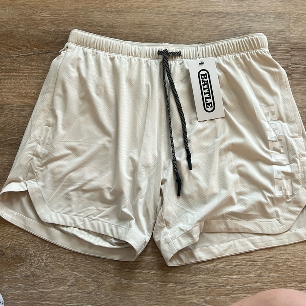 NWT Battle sports Apex Fly Shorts size M bone white color